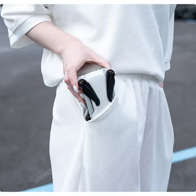 Квадрокоптер Autel Evo Nano+ Standard Package белый