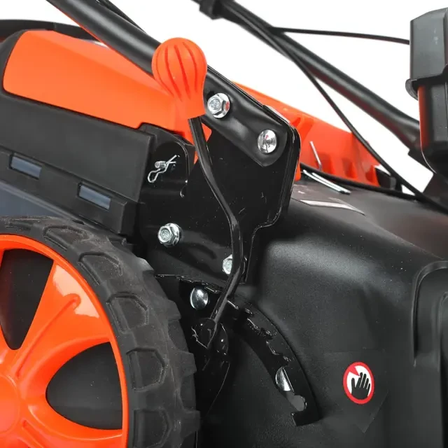 Бензиновая газонокосилка самоходная Patriot PT 47 LS