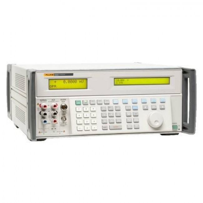 Многоцелевой калибратор Fluke 5522A 240